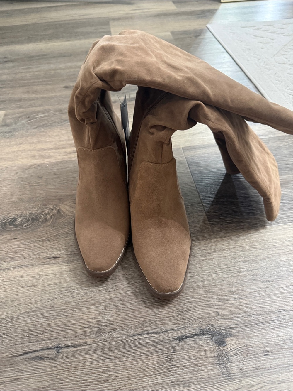 Women's Suede Boots - Tan
